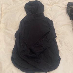 Lululemon black sweatshirt